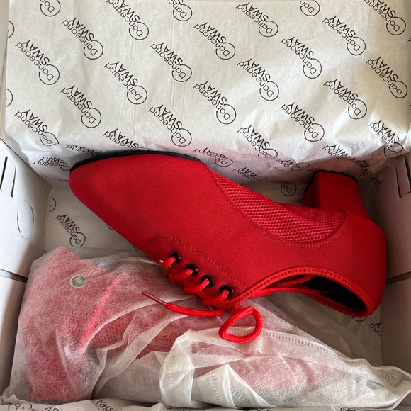 Women’s Dance Shoes - Picture 3 of 3